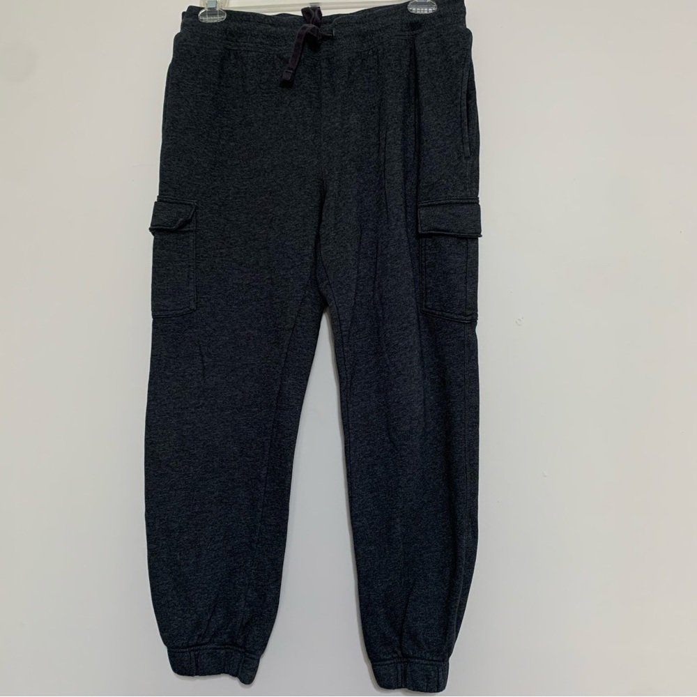 Goodfellow & Co Men’s Cargo Sweatpants Size Large Charcoal Gray, almost black